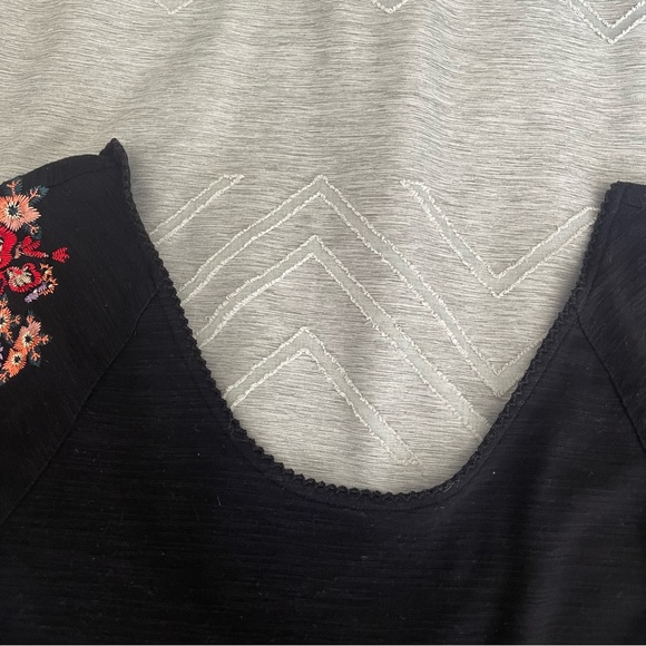 Free People Black Mini Dress W/ Floral Sleeves 🖤🌸 - Picture 4 of 8